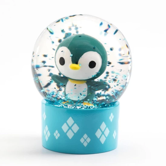 Mini glob cu zapada si personaj Djeco Pinguin Mini glob cu zapada si personaj Djeco Pinguin