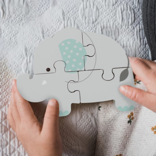 Puzzle elefant din lemn Orange Tree Toys 4 piese Puzzle elefant din lemn Orange Tree Toys 4 piese