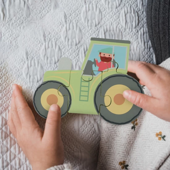 Puzzle tractor din lemn Orange Tree Toys 4 piese Puzzle tractor din lemn Orange Tree Toys 4 piese