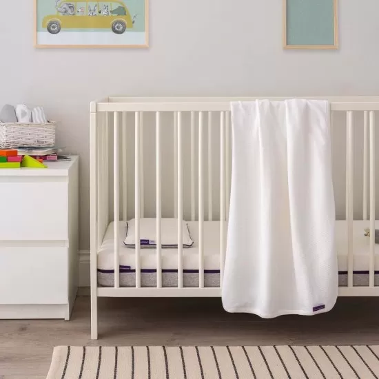 Paturica din bumbac Waffle Weave 120 x 140 cm White Clevamama 3465 Paturica din bumbac Waffle Weave 120 x 140 cm White Clevamama 3465