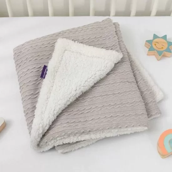 Paturica Lux Sherpa pentru bebelusi 75 x 100 cm grey Clevamama Paturica Lux Sherpa pentru bebelusi 75 x 100 cm grey Clevamama