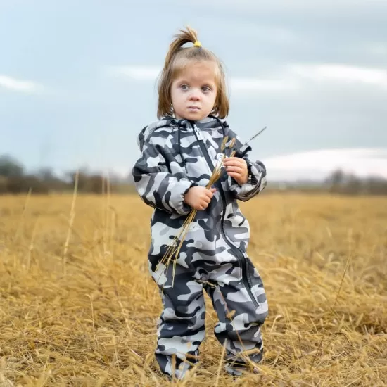 Salopeta impermeabila pentru copii Kidscare, cu protectie la vant si apa cu imprimeu Camuflaj - marime 92 Salopeta impermeabila pentru copii Kidscare, cu protectie la vant si apa cu imprimeu Camuflaj - marime 92