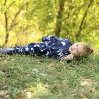 Salopeta impermeabila pentru copii Kidscare, cu protectie la vant si apa cu imprimeu Unicorni Navy - marime 98