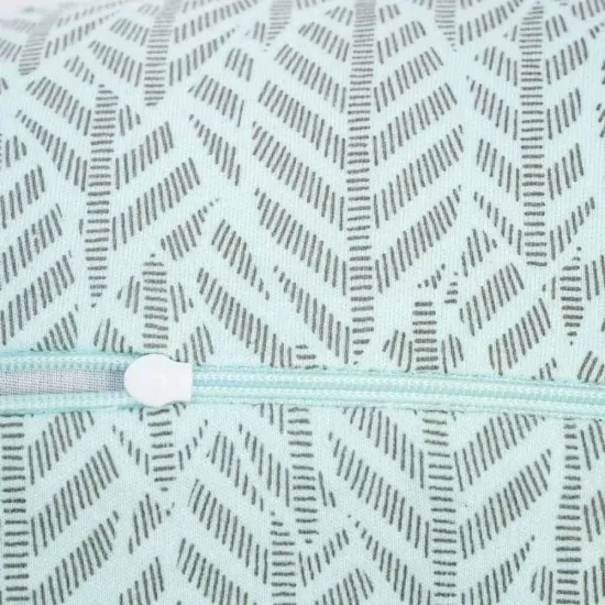 Perna pentru gravide si alaptat Comfort 170 cm cu poliester Womar Zaffiro AN-PK-17N Mint Leaves Perna pentru gravide si alaptat Comfort 170 cm cu poliester Womar Zaffiro AN-PK-17N Mint Leaves