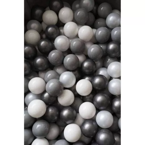 Set 200 bile din plastic colorate 7 cm Flumi FM3302911 Alb/Gri Deschis/Gri Inchis Set 200 bile din plastic colorate 7 cm Flumi FM3302911 Alb/Gri Deschis/Gri Inchis
