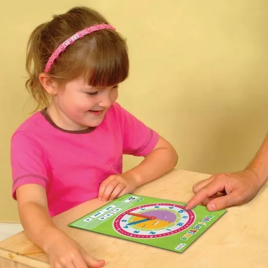 Set magnetic Cat e Ceasul Fiesta Crafts Set magnetic Cat e Ceasul Fiesta Crafts