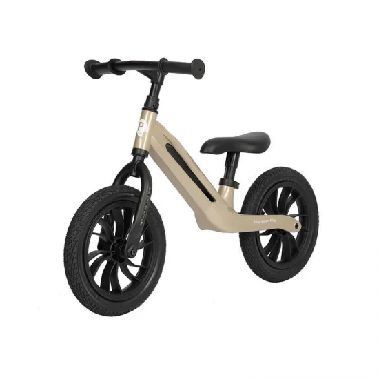 Bicicleta fara pedale pentru copii Balance Bike Qplay Racer Platinum