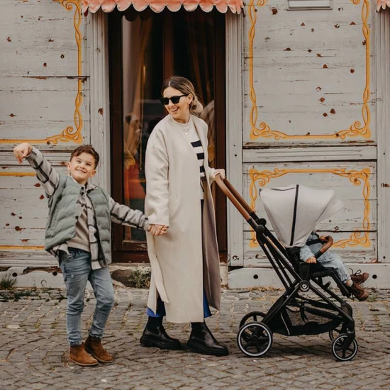 Carucior modular 3 in 1 Coccolle Saliara Cabernet+ Scoica auto iSize Coccolle Knox Black