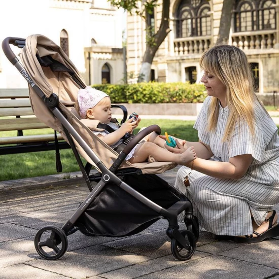 Carucior sport cu pliere automata si spatar reglabil Qplay Grav Bej