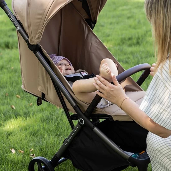 Carucior sport cu pliere automata si spatar reglabil Qplay Grav Bej
