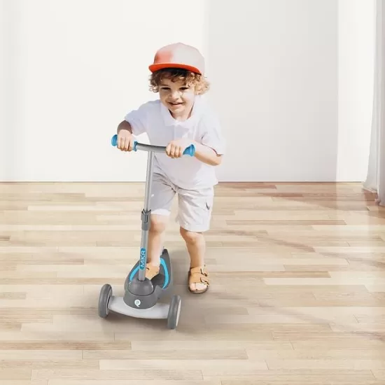 Trotineta Qplay Mika Rosu cu lumini LED Trotineta Qplay Mika Rosu cu lumini LED