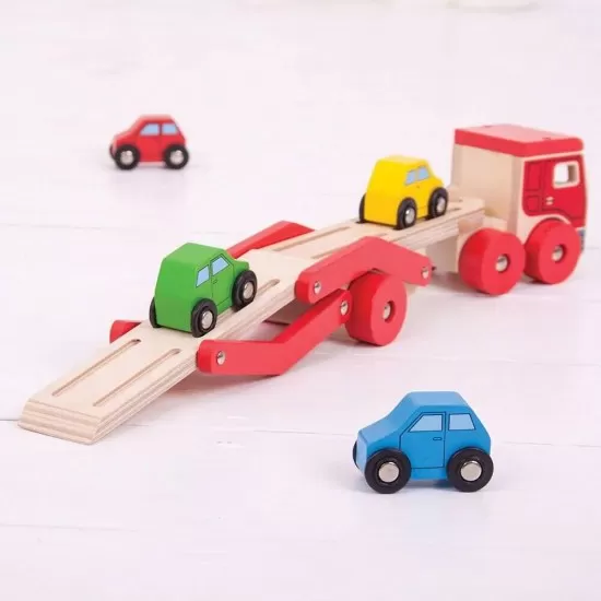Camion din lemn cu platforma pentru masinute Camion din lemn cu platforma pentru masinute