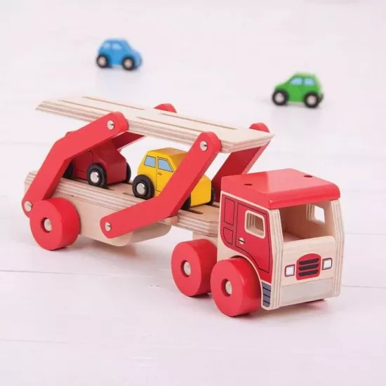 Camion din lemn cu platforma pentru masinute Camion din lemn cu platforma pentru masinute