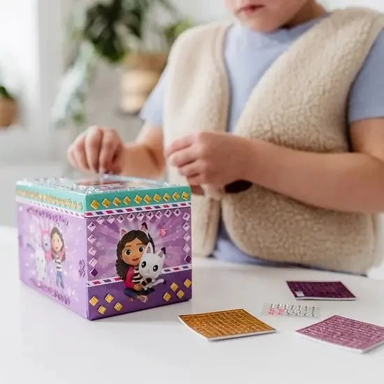 Decoreaza cutia cu bijuterii - Gabby's Dollhouse Decoreaza cutia cu bijuterii - Gabby's Dollhouse