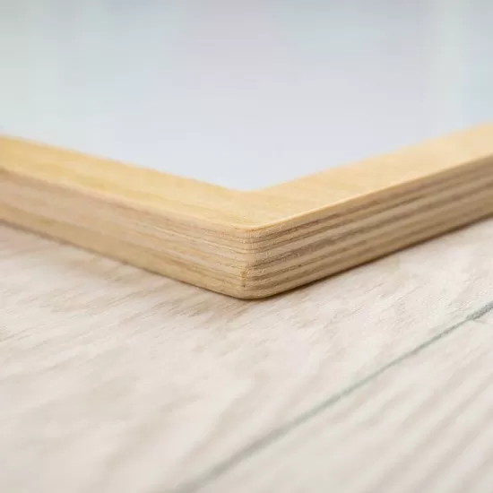 Tabla magnetica cu rama din lemn Tabla magnetica cu rama din lemn