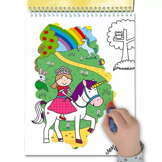 Carte de colorat Water Magic Unicorni Carte de colorat Water Magic Unicorni