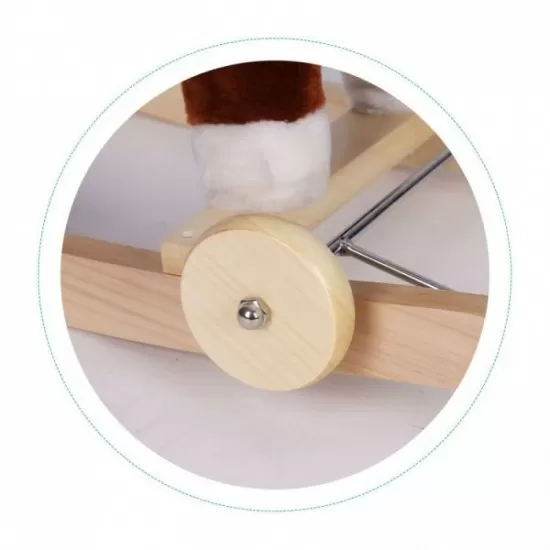 Calut balansoar cu roti, sunete si coada in miscare Ecotoys XL-106W - Maro Calut balansoar cu roti, sunete si coada in miscare Ecotoys XL-106W - Maro