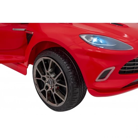 Masinuta electrica cu telecomanda Aston Martin DBX, roti EVA, scaun tapitat, 105x62x48 cm, putere 100W - Rosu Masinuta electrica cu telecomanda Aston Martin DBX, roti EVA, scaun tapitat, 105x62x48 cm, putere 100W - Rosu