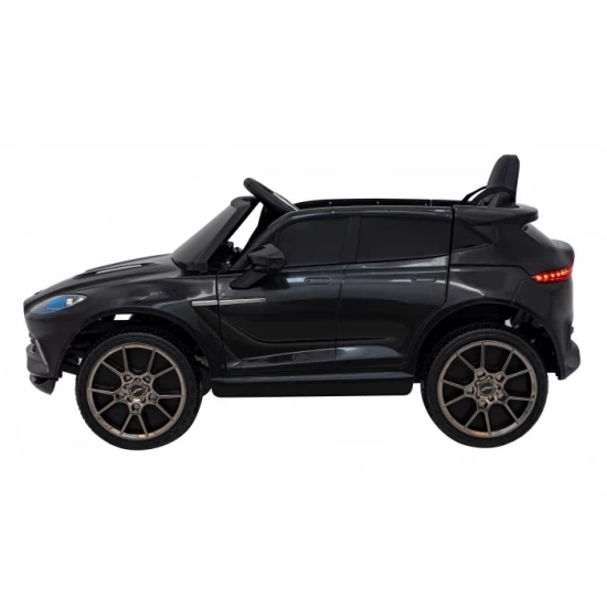 Masinuta electrica cu telecomanda Aston Martin DBX, roti EVA, scaun tapitat, 105x62x48 cm, putere 100W - Negru Masinuta electrica cu telecomanda Aston Martin DBX, roti EVA, scaun tapitat, 105x62x48 cm, putere 100W - Negru
