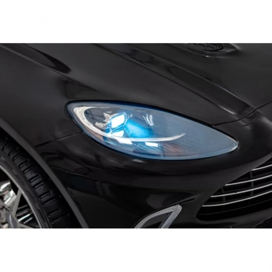 Masinuta electrica cu telecomanda Aston Martin DBX, roti EVA, scaun tapitat, 105x62x48 cm, putere 100W - Negru Masinuta electrica cu telecomanda Aston Martin DBX, roti EVA, scaun tapitat, 105x62x48 cm, putere 100W - Negru