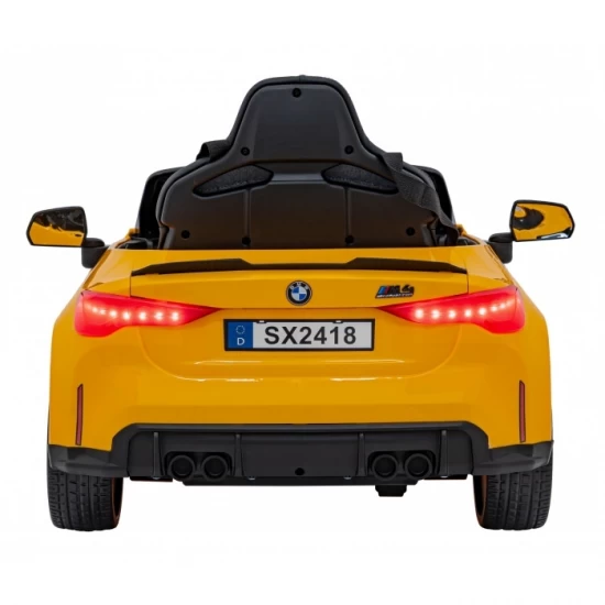 Masinuta electrica cu telecomanda BMW M4, roti EVA, scaun tapitat, 112x71x46 cm, putere 70W - Galben Masinuta electrica cu telecomanda BMW M4, roti EVA, scaun tapitat, 112x71x46 cm, putere 70W - Galben