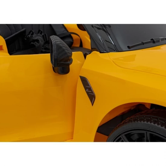 Masinuta electrica cu telecomanda BMW M4, roti EVA, scaun tapitat, 112x71x46 cm, putere 70W - Galben Masinuta electrica cu telecomanda BMW M4, roti EVA, scaun tapitat, 112x71x46 cm, putere 70W - Galben