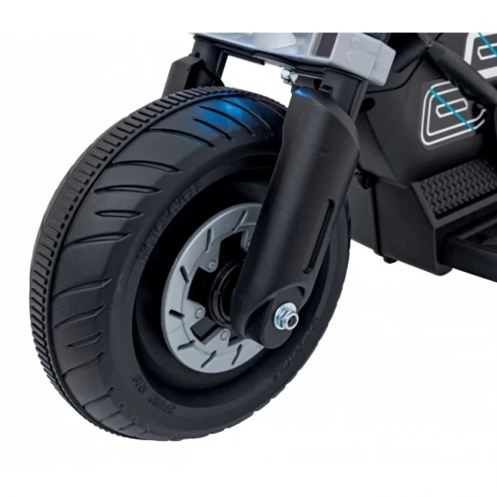 Motocicleta electrica Future QLS-805, roti din plastic + 2 roti ajutatoare, 88x46x56 cm, putere 25W - Alb Motocicleta electrica Future QLS-805, roti din plastic + 2 roti ajutatoare, 88x46x56 cm, putere 25W - Alb