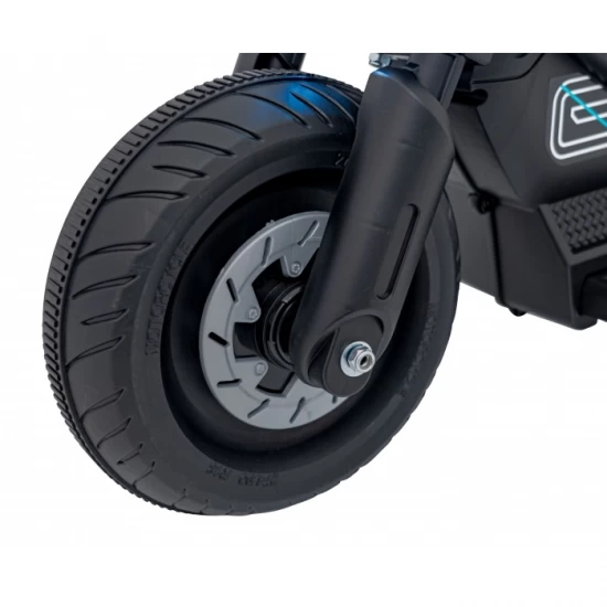 Motocicleta electrica Future QLS-805, roti din plastic + 2 roti ajutatoare, 88x46x56 cm, putere 25W - Negru Motocicleta electrica Future QLS-805, roti din plastic + 2 roti ajutatoare, 88x46x56 cm, putere 25W - Negru