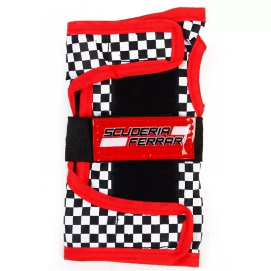 Role Ferarri masura 29 - 32 rosii cu set protectie Role Ferarri masura 29 - 32 rosii cu set protectie