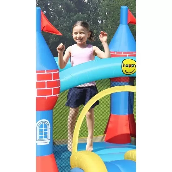 Spatiu de joaca gonflabil castel cu tobogan dublu Spatiu de joaca gonflabil castel cu tobogan dublu
