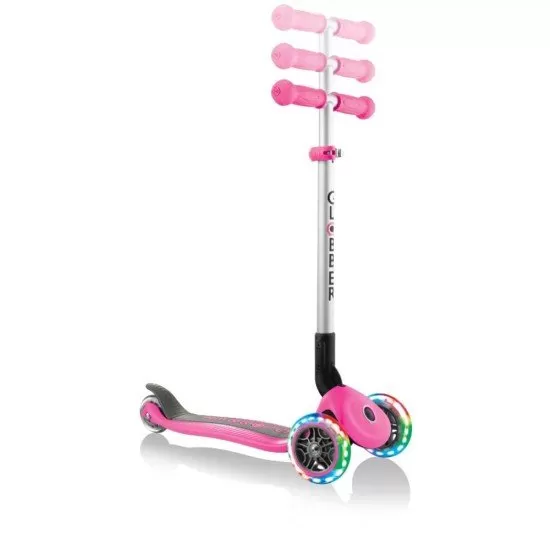 Trotineta Globber Primo cu lumini, pliabila, culoare roz Trotineta Globber Primo cu lumini, pliabila, culoare roz