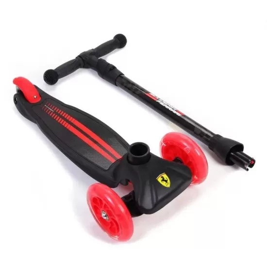 Trotineta pliabila Ferrari Twist neagra Trotineta pliabila Ferrari Twist neagra