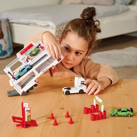 Camion Majorette MAN Tgx Porsche Experience cu 2 masinute Camion Majorette MAN Tgx Porsche Experience cu 2 masinute