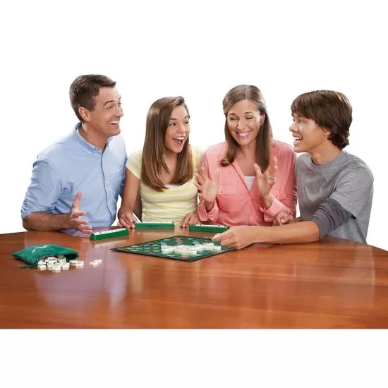 Joc de societate Scrabble original in limba romana Joc de societate Scrabble original in limba romana