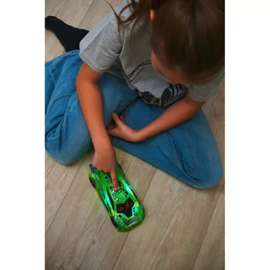 Masina Dickie Toys Speed Tronic 20 cm verde cu lumini si sunete Masina Dickie Toys Speed Tronic 20 cm verde cu lumini si sunete