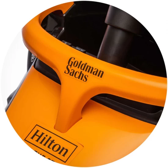 Masinuta electrica Chipolino McLaren Formula 1 orange cu telecomanda