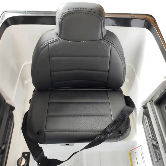 Masinuta electrica Chipolino SUV Mercedes AMG G63 cu scaun din piele si roti EVA White