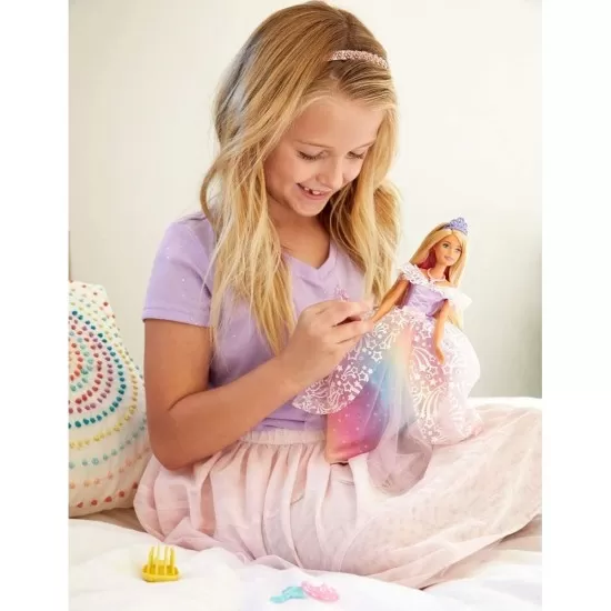 Papusa Barbie Dreamtopia Printesa in rochie de bal cu accesorii Mattel Papusa Barbie Dreamtopia Printesa in rochie de bal cu accesorii Mattel