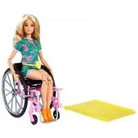 Papusa Barbie Fashionistas in scaun cu rotile si rampa