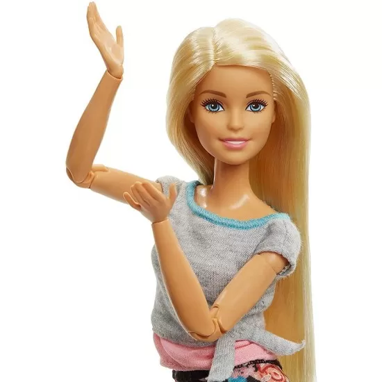 Papusa Barbie in miscare cu 22 articulatii FTG81 Papusa Barbie in miscare cu 22 articulatii FTG81