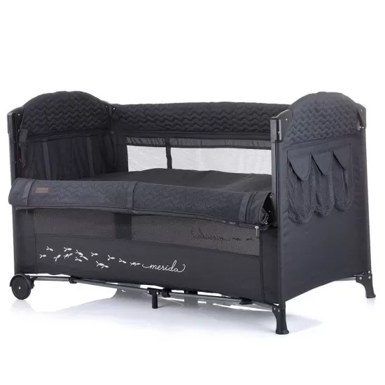 Patut pliabil Chipolino Merida Anthracite Linen cu laterala culisanta Patut pliabil Chipolino Merida Anthracite Linen cu laterala culisanta