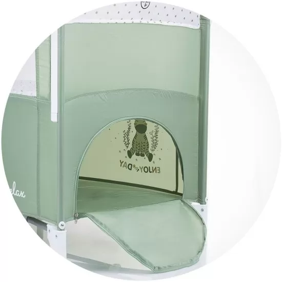 Patut pliabil Chipolino Relax Aloe cu laterala culisanta Patut pliabil Chipolino Relax Aloe cu laterala culisanta