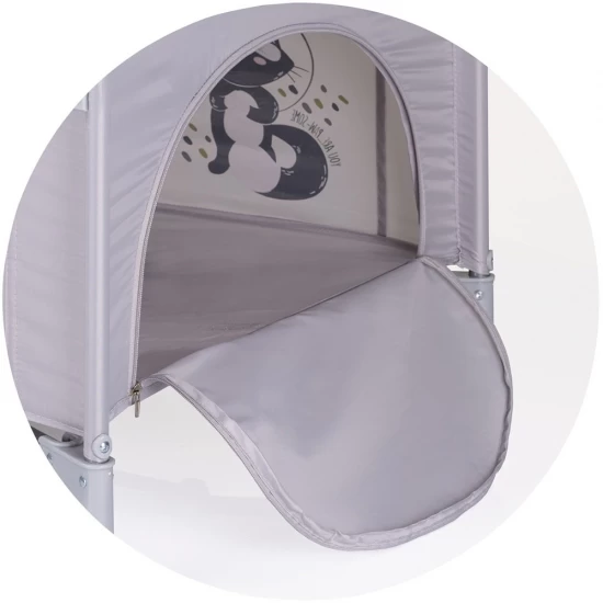 Patut pliabil Chipolino Relax Cloud cu laterala culisanta Patut pliabil Chipolino Relax Cloud cu laterala culisanta