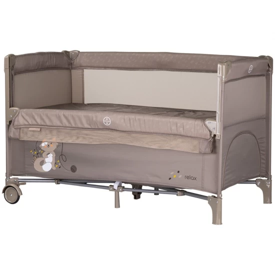 Patut pliabil Chipolino Relax Tiramisu cu laterala culisanta Patut pliabil Chipolino Relax Tiramisu cu laterala culisanta