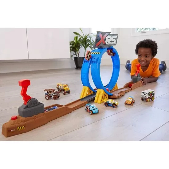 Pista de masini Disney Cars Mattel XRS cu masinuta Pista de masini Disney Cars Mattel XRS cu masinuta