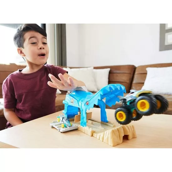 Pista de masini Hot Wheels by Mattel Monster Truck Pit and Launch Shark Wreak cu 2 masinute Pista de masini Hot Wheels by Mattel Monster Truck Pit and Launch Shark Wreak cu 2 masinute