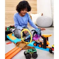 Pista de masini Hot Wheels Mattel Monster Truck Pit and Launch Team Mega Wrex cu 2 masinute