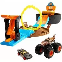 Pista de masini Hot Wheels Mattel Monster Truck Stunt Tire cu 2 masinute
