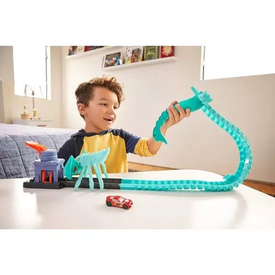 Pista de masini Hot Wheels Mattel Toxic Scorpion attack cu masinuta