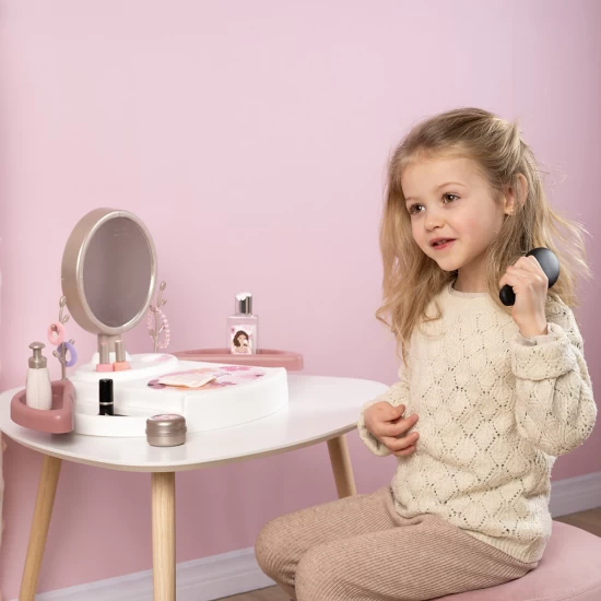 Salon de infrumusetare pentru fetite Smoby My Beauty Studio cu 15 accesorii